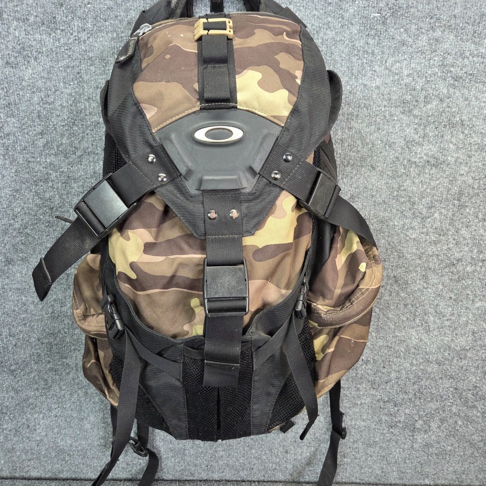 Oakley‎ Icon 2.0 Laptop Backpack Woodland Camo Skull Elite Software Y2k Grunge